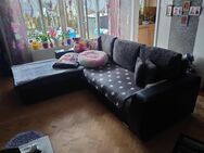 Großes Sofa mit Schlaffunktion zu verkaufen - Taufkirchen (Landkreis München)
