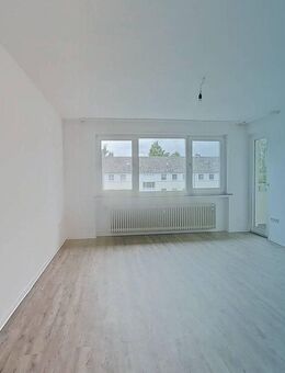 Toll geschnittene 3-Zimmer-Wohnung mit Balkon und Badewanne - Paderborn