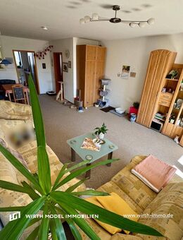 Schöne Drei-Zimmer-Wohnung mit Balkon und TG-Stellplatz am Deutschhof - Schweinfurt