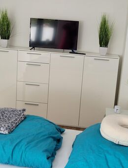 Schöne sanierte 2 Zimmer Wohnung zum 1.11.25 zu vermieten - Wuppertal