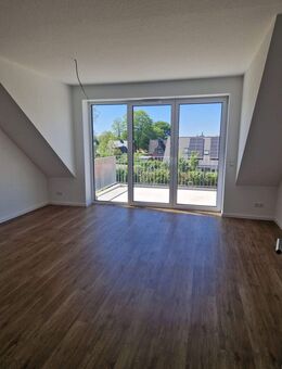 2,5 Zimmer Dachgeschoss Wohnung Neubau - Büdelsdorf