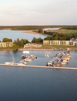 Moderne Ferienwohnung mit direktem Müritzblick im Maremüritz Yachthafen Resort & SPA. Provisionsfrei. Kapitalanlage mit Eigennutz. . - Waren (Müritz)