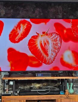 Samsung 4K-QLED-TV 82 Zoll - voll funktionsfähig - Düsseldorf