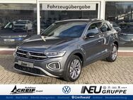 VW T-Roc, 1.0 TSI MOVE MOVE NACI, Jahr 2024 - Greifswald