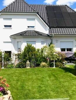 Schönes Einfamilienhaus, toller Garten, Doppelgarage, beste Ausstattung, viel Platz für die Familie - Elmenhorst (Landkreis Stormarn)