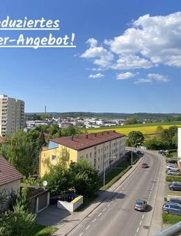 Herrlicher Weitblick ... sehr gepflegte 3 Zi.-Balkon-Wohnung mit Garage ! - Backnang