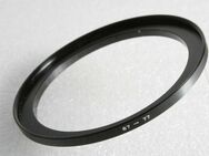 Filteradapter markenlos schwarz Metall 77mm (Filter) auf 67mm (Optik); gebraucht - Berlin