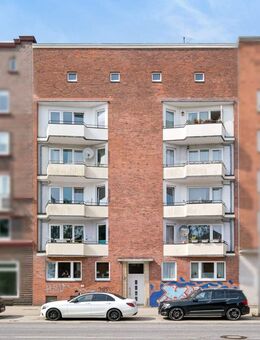 Voll vermietetes Mehrfamilienhaus mit 10 Wohneinheiten in guter Lage von Barmbek-Nord - Hamburg
