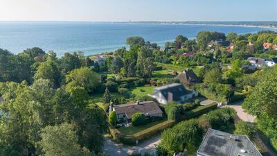 Premiumlage in Sierksdorf mit traumhaftem Garten und Meerblick