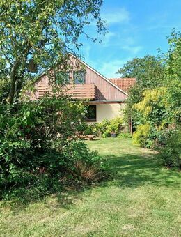 Freistehendes Einfamilienhaus mit großem Grundstück in ruhiger Lage von Eystrup - Eystrup