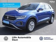 VW T-Roc, 1.0 TSI Life, Jahr 2023 - Daun