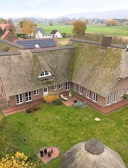 Exklusives Anwesen aus 2013, ca. 460 m² WFL, Stallungen/Reitplatz, Nebengebäude auf 25.000m² Grund - Minden (Nordrhein-Westfalen)