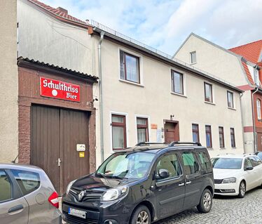 Vollvermietetes Mehrfamilienhaus im Zentrum von Fürstenberg.