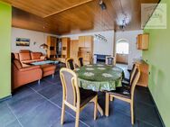 Charmantes Reihenmittelhaus mit großer Doppelgarage und viel Platz für Ihre Hobbys. - Brackenheim