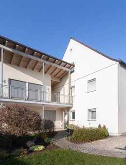 Zwei Häuser, ein großes Ganzes - stilvoll leben und klug investieren in IN-Süd! - Ingolstadt