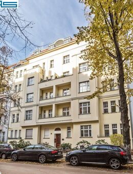 Vermietete Altbauperle mit schönen Details unweit des Olivaer Platzes - Berlin
