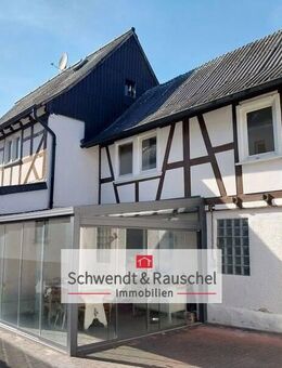 Einfamilienhaus mit Nebenhaus in Langgöns-Niederkleen - Langgöns