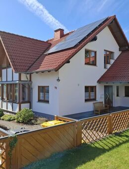Top-Architektenhaus incl. Garage plus separates Doppel-Garagenhaus - Meudt