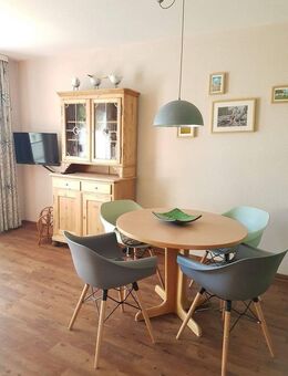 Zentrale ruhig gelegene möbl. Ferienwohnung mit Einbauküche, Terrasse & Parkplatz im Ostseebad Binz - Binz (Ostseebad)