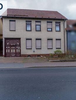 !!! Preissenkung!!! Ein-Zweifamilien-Fachwerkhaus mit großem Potenzial und vielseitigen Nutzungsmöglichkeiten - Langewiesen