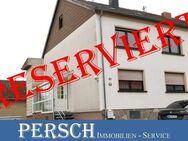 Platz für 2 Familien, mit Nebengebäude!!! - Lebach
