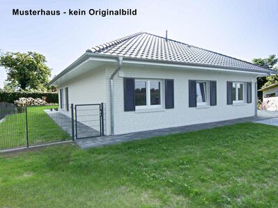 Hochwertiger Neubau Walmdachbungalow in bevorzugte Wohnlage