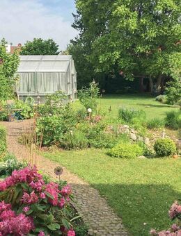 Sofort bezugsfrei mit maximaler Privatsphäre! Ruhig gelegenes Architektenhaus mit 2 Wohneinheiten! - München