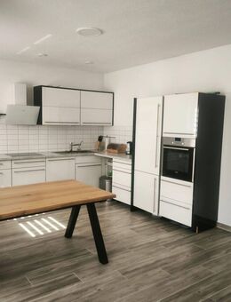 Wunderschöne 3-Zimmer-Erdgeschosswohnung mit Terrasse und Stellplatz - Ringsheim