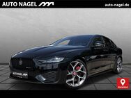 Jaguar XE, P300 R-Dyn Black AWD WinterP Heckk, Jahr 2021 - Bielefeld