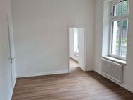 Modernisierte 2-Zimmer-Erdgeschosswohnung mit Einbauküche - Krefeld