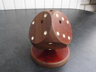Holz Würfel Spielwürfel auf Ständer Deko Vintage 9,- - Flensburg
