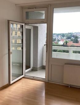 Weitblick! Helle 3-Zimmerwohnung mit Balkon - Langen (Hessen)