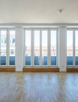 Exklusiver Wohnkomfort in Bestlage: Hochwertig sanierte Gründerzeitwohnung mit großzügiger Terrasse - Berlin