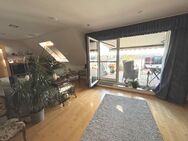 Moderne Dachgeschoßwohnung mit Einzelgarage im Herzen von Wickrath - Mönchengladbach