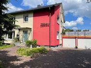 Zweifamilienhaus mit Doppelgarage und großem Grundstück mit Bauoption nach § 34 BauGB - Hamm