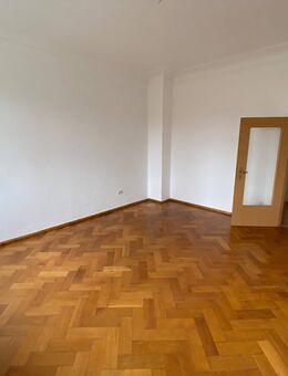 Sehr schöne 2-Raum-Wohnung mit Balkon in Mylau - Mylau Zentrum