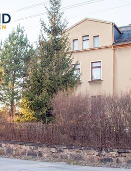 Großzügiges Mehrfamilienhaus mit Potenzial - Sanierungsobjekt auf weitläufigem Grundstück - Kirchberg (Sachsen)