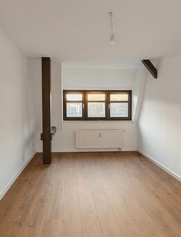 2 Raum Dachgeschosswohnung mit Tageslichtbad in Innenstadtlage - Görlitz