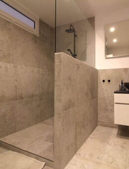 Wohntraum in Bestlage: Sanierte 4 Zimmer-Eigentumswohnung in Bielefeld-Kirchdornberg - Bielefeld