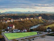 Penthouse mit Blick in die Berge, auf die weltlängste Burg und den Wöhrsee - Burghausen