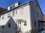 Lichtdurchflutetes Wohnjuwel im Dachgeschoss - stilvoll saniert & bezugsfrei! - Stuttgart