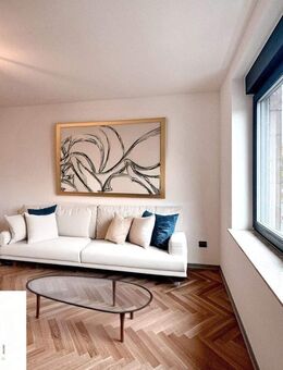 Pempelfort: Luxuriöse Wohnung mit Altbauscharm in zentraler Lage! - Düsseldorf