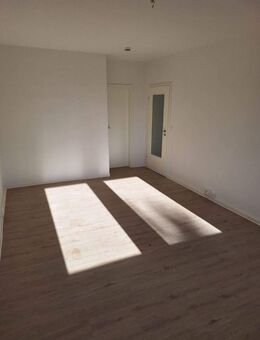 Sanierte 2-Rauwmohnung in Groß Mohrdorf mit Badewanne - Groß Mohrdorf