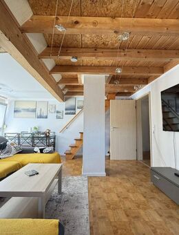 Zentrale 2-Zimmer-Wohnung mit zwei Galerien - provisionsfrei - Erligheim