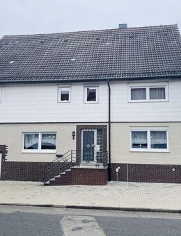 Einfamilienhaus mit viel Platz, Garage und kleinem Garten in Liebenau-Ersen - Liebenau (Hessen)