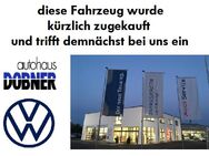 VW T-Cross, 1.5 TSI R-Line, Jahr 2023 - Vohenstrauß