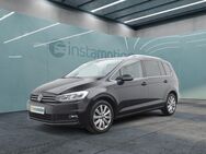 VW Touran, 2.0 TDI Highline 7-S KINDERSITZ, Jahr 2024 - München