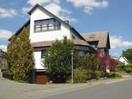 Gepflegtes, großzügiges Anwesen in angenehmer Ortsrandlage des schönen Kurbades Bad Steben - Bad Steben
