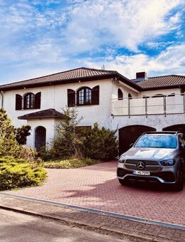 Spanische Landhausvilla für die ganze Familie mit großem Garten - Saarbrücken