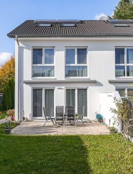 Moderne und elegante Doppelhaushälfte mit Südterrasse, Garage und Stellplatz in Fürstenfeldbruck - Fürstenfeldbruck